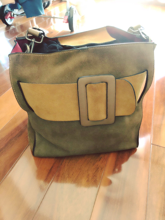 单肩麂皮背包，长27cm，宽17cm，高2...