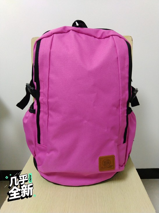 【包邮】几乎全新的大容量登山户外徒步双肩包...