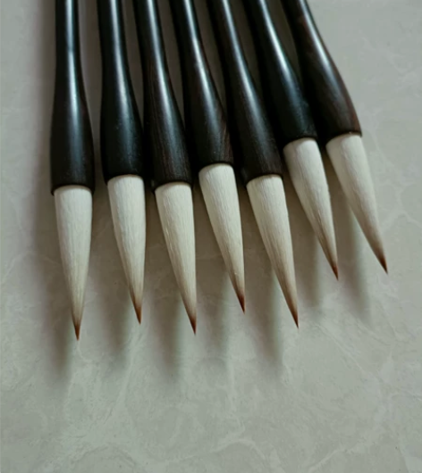 纯毛料制作七狼三羊兼毫毛笔，不分叉，不掉毛...
