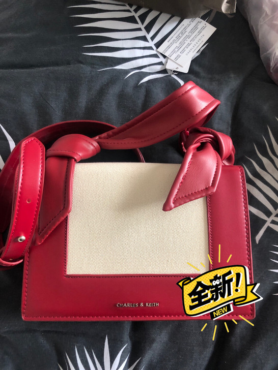 全新 ～～CK牛皮单肩+斜跨两用背包～～红...