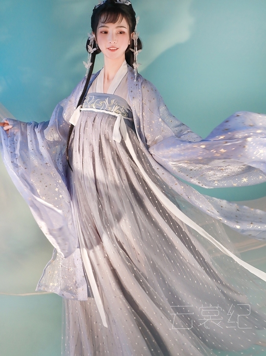 东月棠云月系列 仅试穿吊牌齐全盒子健在可送...