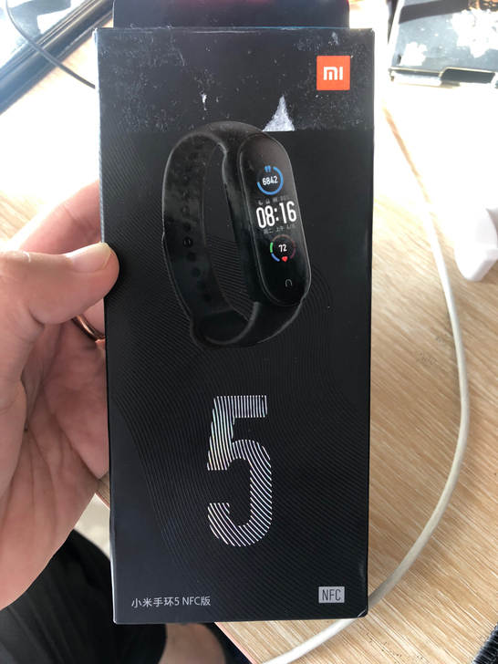 小米手环5NFC版本，95新，屏幕完美无划...