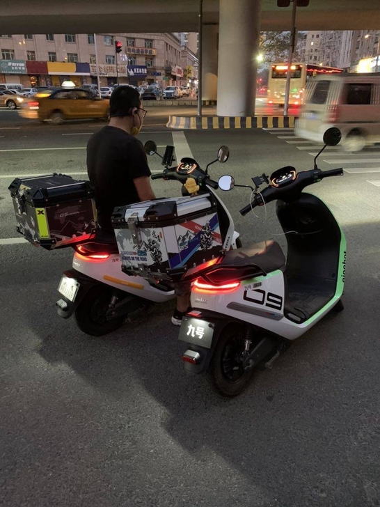 九号电动e100. 双电，带10A充电器两...