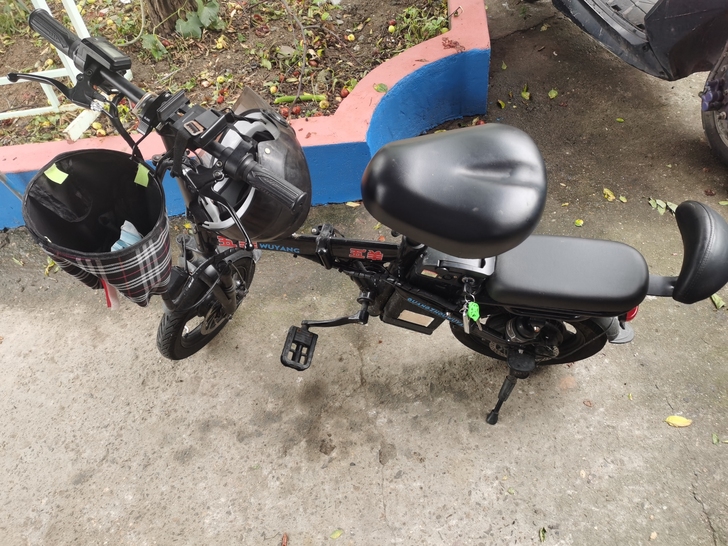本来买来跑代驾的,后来没弄下来。