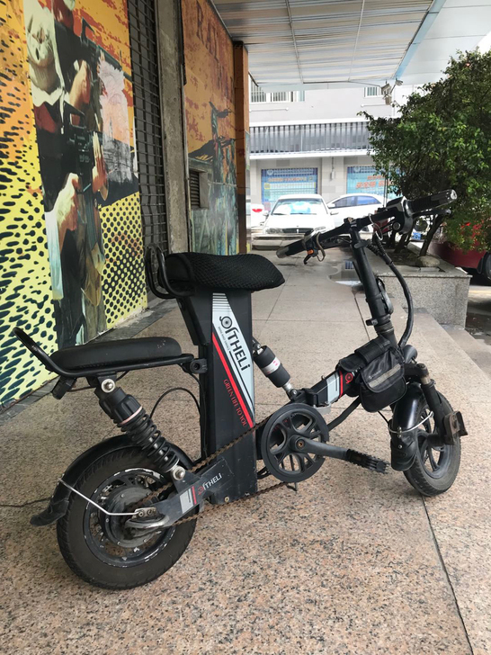 自用代步车，放在家里很少用，电池很耐用，4...