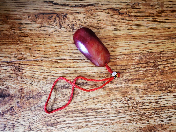 时来运转手把件，材质玛瑙，高6.9cm