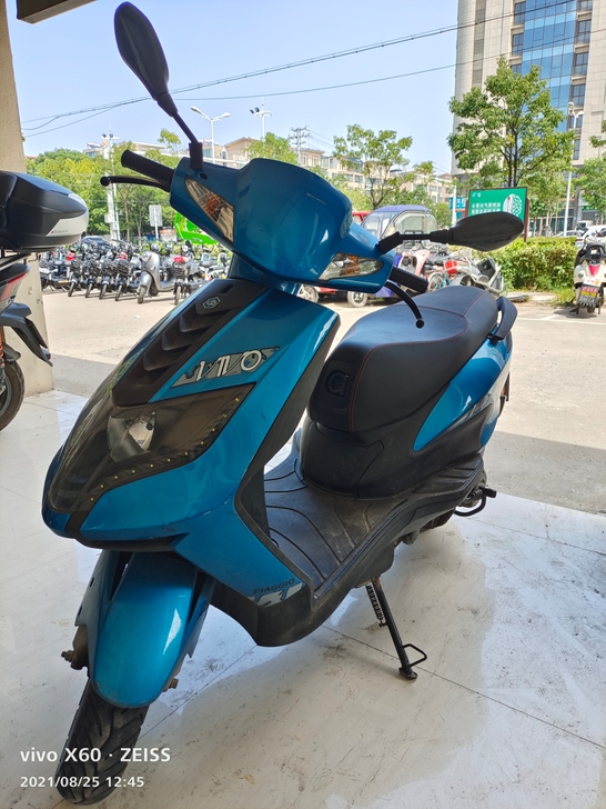 比亚乔唯我100 ， 2017年车1万公里...