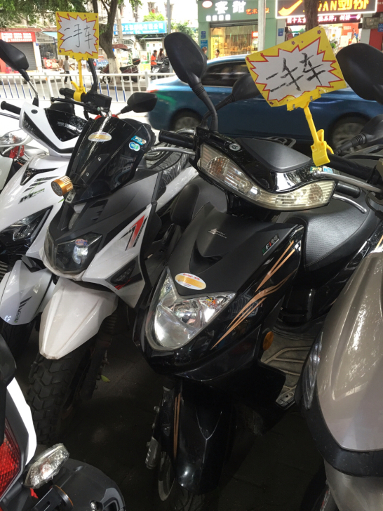 二手电喷踏板车 讯鹰125 手续齐全包过户...