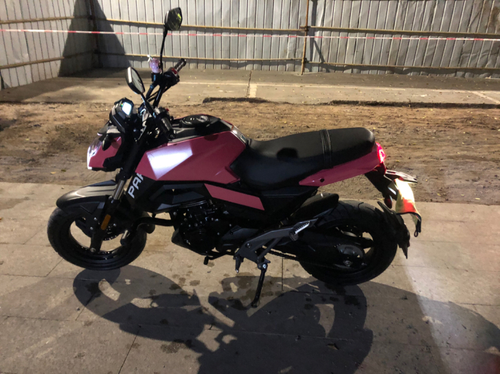 春风狒狒st 小姐姐一手户200公里新车