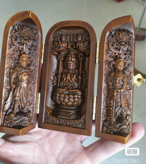 木雕,雕工细腻精美,有年代感,携带方便,结...