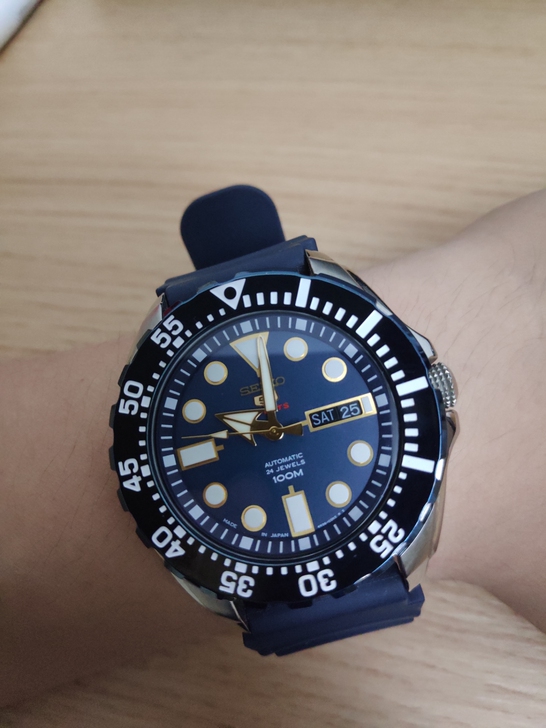 618京东购买，正品精工蓝水鬼，型号和具体...