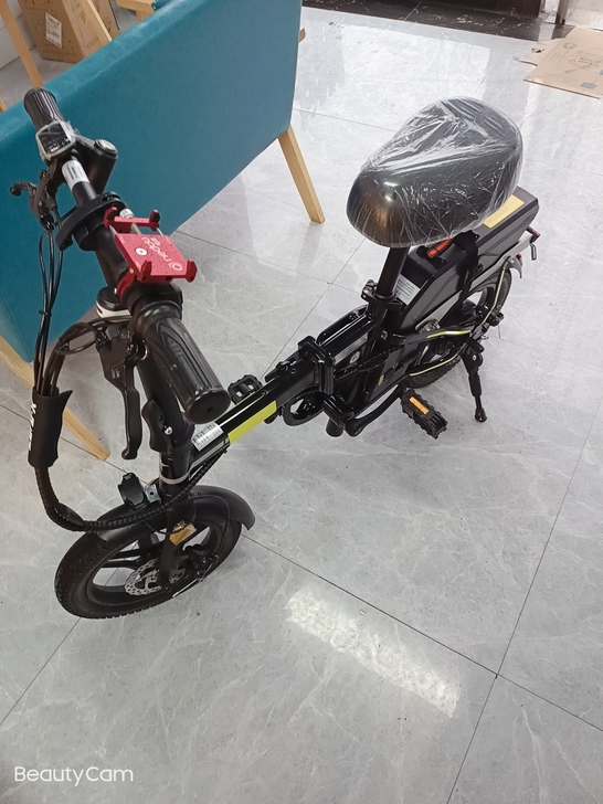 滴滴代驾专用峰鸟电车，