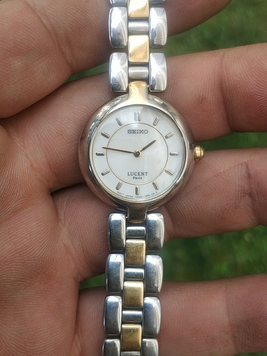 日本精工石英女表，功能正常，一切如图所示看...