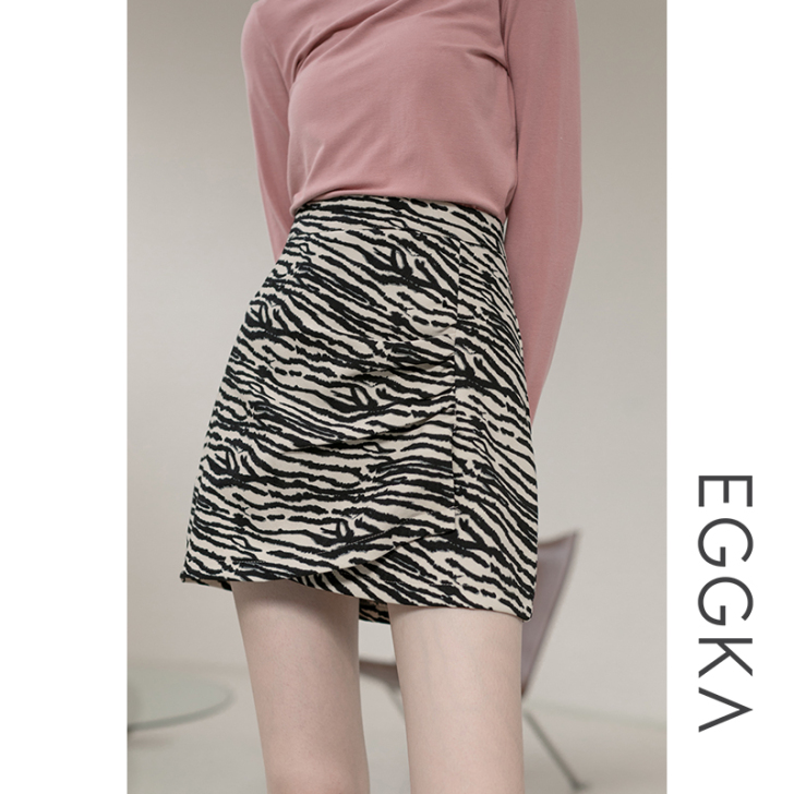 EGGKA不规则斑马纹包臀裙，这条真的巨好...