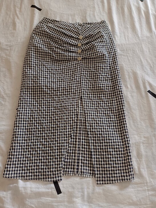 非常修身的包臀裙