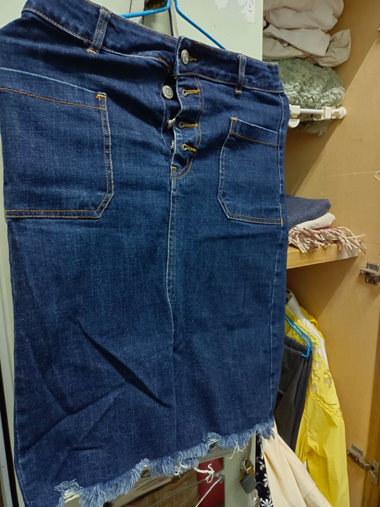 vivi牛仔包臀裙,仅穿一次