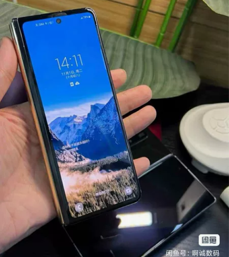 三星Galaxy Z Fold3 5G折叠...
