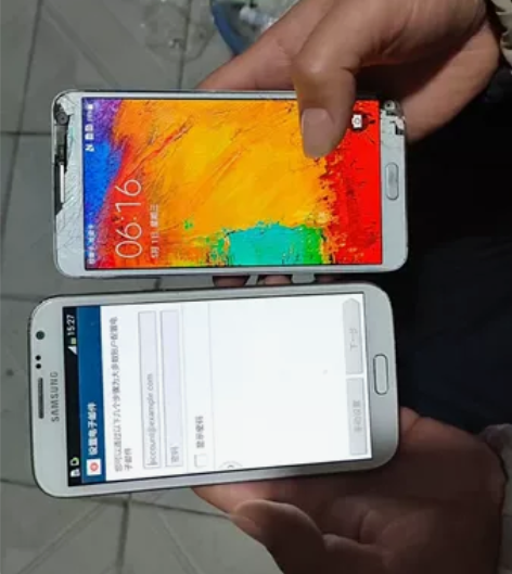 两台三星手机一台三星n7108,显示完美屏...