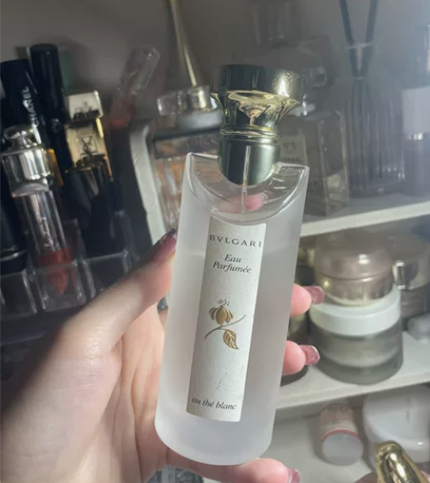 宝格丽白茶香水 75ml 只用了一点点 还...