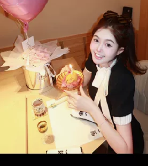 抖音乐园家裙子 全新120包邮均码120以...