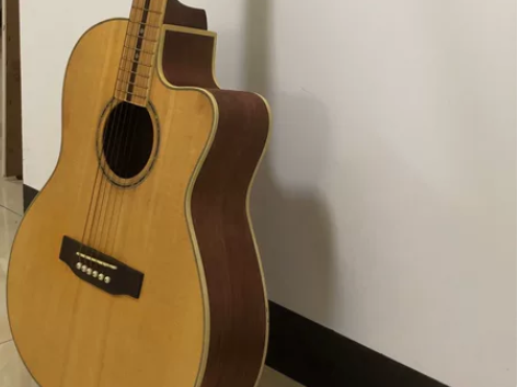 低价转手吉他一台，只需199，音质很好 感...