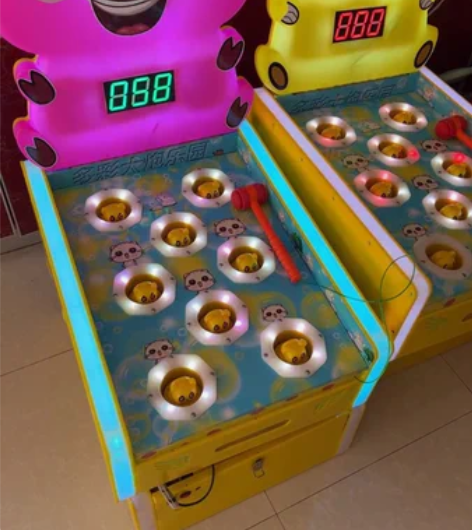 两台打地鼠，买了一个月，全新！1000一台...