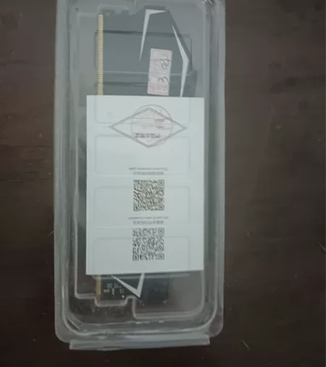 全新4代内存 DDR4 2666 8G 铭...