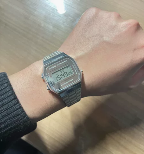 卡西欧小银块男表，99.99新，没有包装盒...