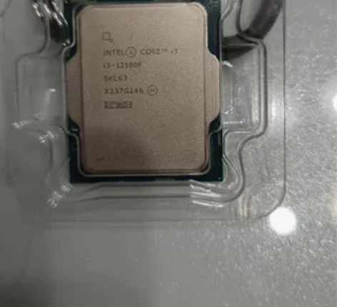 12代i3处理器12100f   600元...