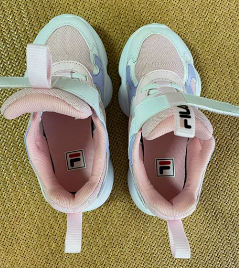 斐乐儿童亮灯训练鞋，官网同款朴雾嫩粉，代购...