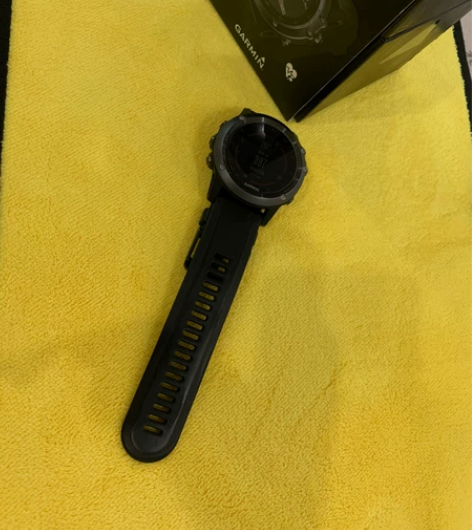 专业户外腕式光学心率多功能运动GPS运动手...