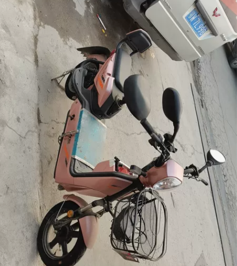 买到用了一个月,老婆不感骑,放在家里放了半...