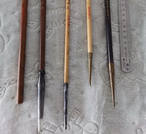 六十年代老物件，几款老毛笔，中华驰名信义牌...