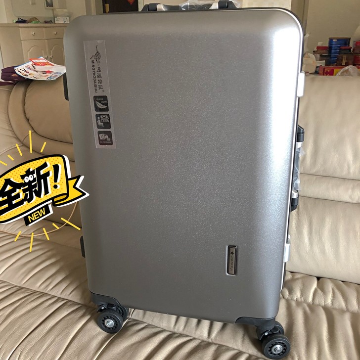 【低价清】26寸正品袋鼠铝框万向轮旅行箱拉...