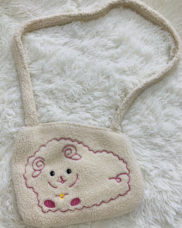 可可爱爱的小羊包 9.9出