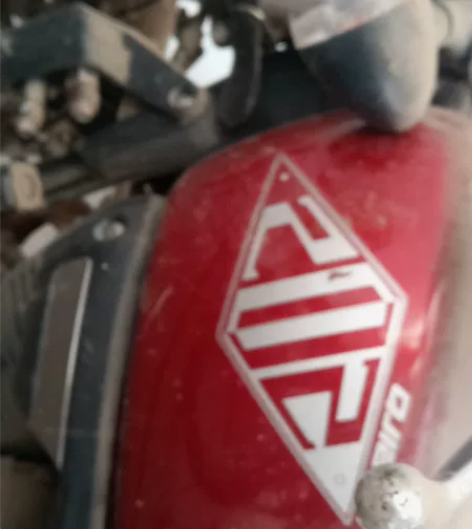 2019年，力帆摩托车202。电瓶亏了，换...