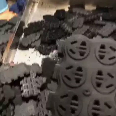 原厂家批发价。量大从优。多孔排插，插头，电...