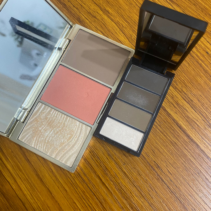 完美日记四色眉粉，官网店铺购入，到手后只用...