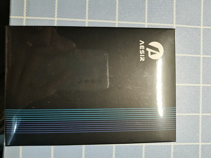 全新aesir无线蓝牙耳机,图三四是上网找...