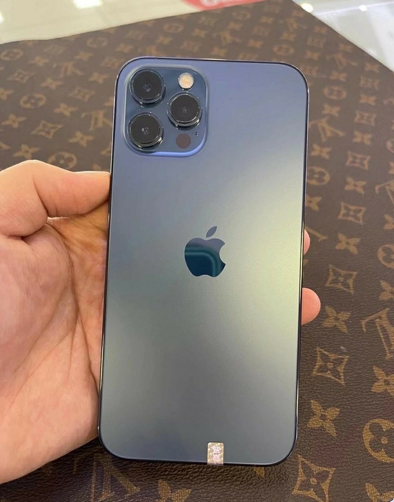 闲置一台苹果12promax 海蓝色256...