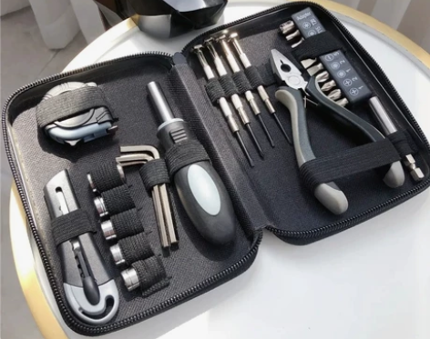 27件套!易携带螺丝刀易携带铁盒工具箱微瑕...