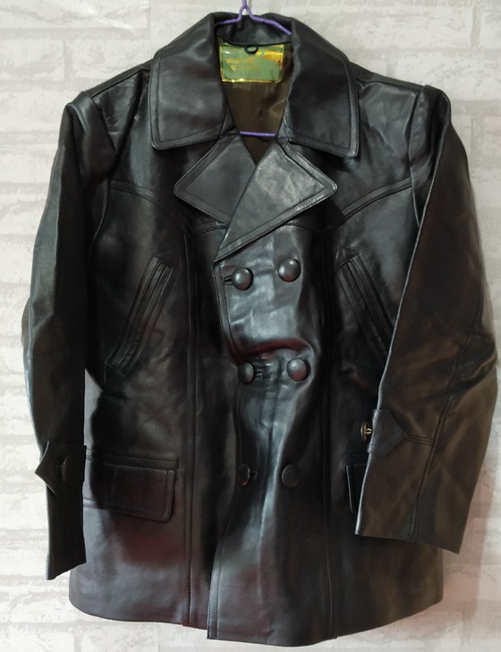 老式双排扣列宁式羊皮大衣， 辽河皮革厂！双...