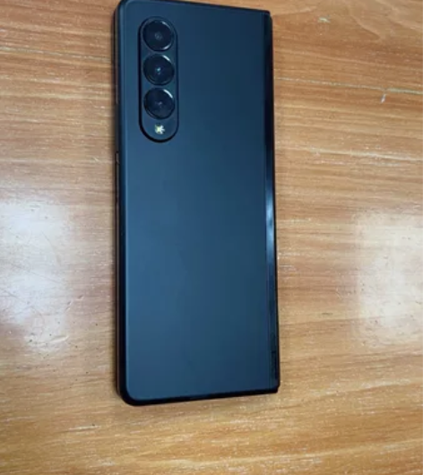 出台三星折叠手机Fold 3黑色5G版全网...