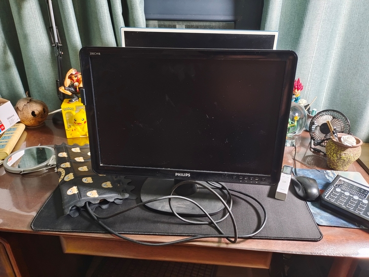 飞利浦200CW8显示器