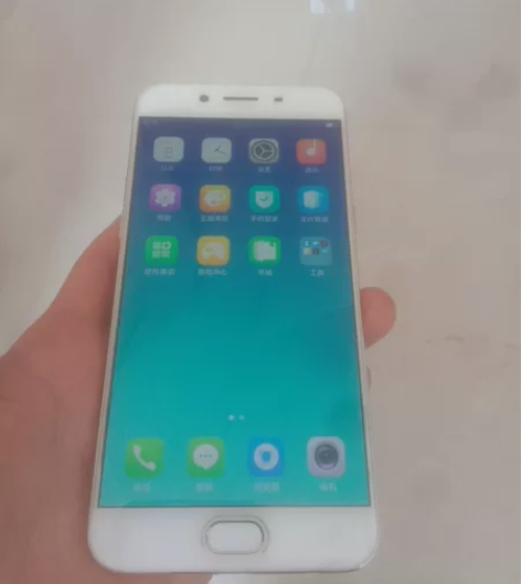 oppor9s/64内存，全原无修，成色很...