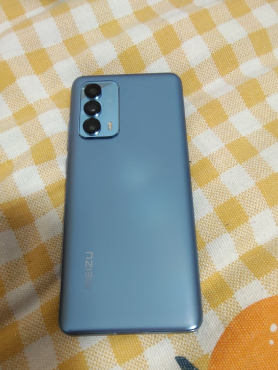 魅族18 8+128的准新机,就用70天,...