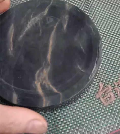 端砚(明)老坑皮(瑕疵品)墨海 瑕疵品(牙...