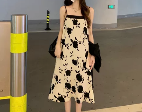 度假风水墨印花一字肩吊带连衣裙 均码，宽松...