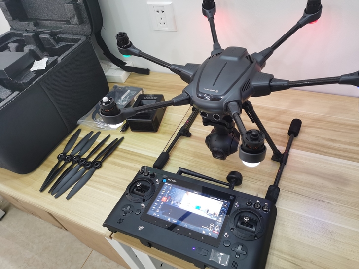 yuneec昊翔台风h480航拍六轴无人机...