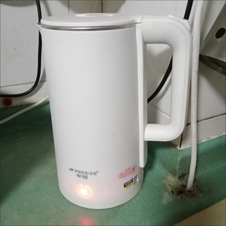 【全新包邮】半球大容量热水壶快烧壶自动断电...